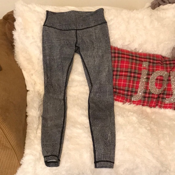 lululemon athletica Pants - Lululemon wonder under luxtremes size 6